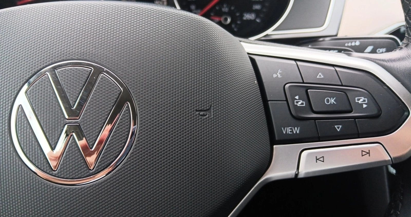 Volkswagen Passat cena 96900 przebieg: 65029, rok produkcji 2020 z Buk małe 742